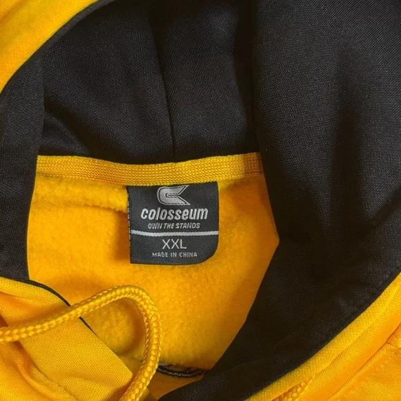 VCU Rams Yellow Sweatshirt - Picture 3 of 4